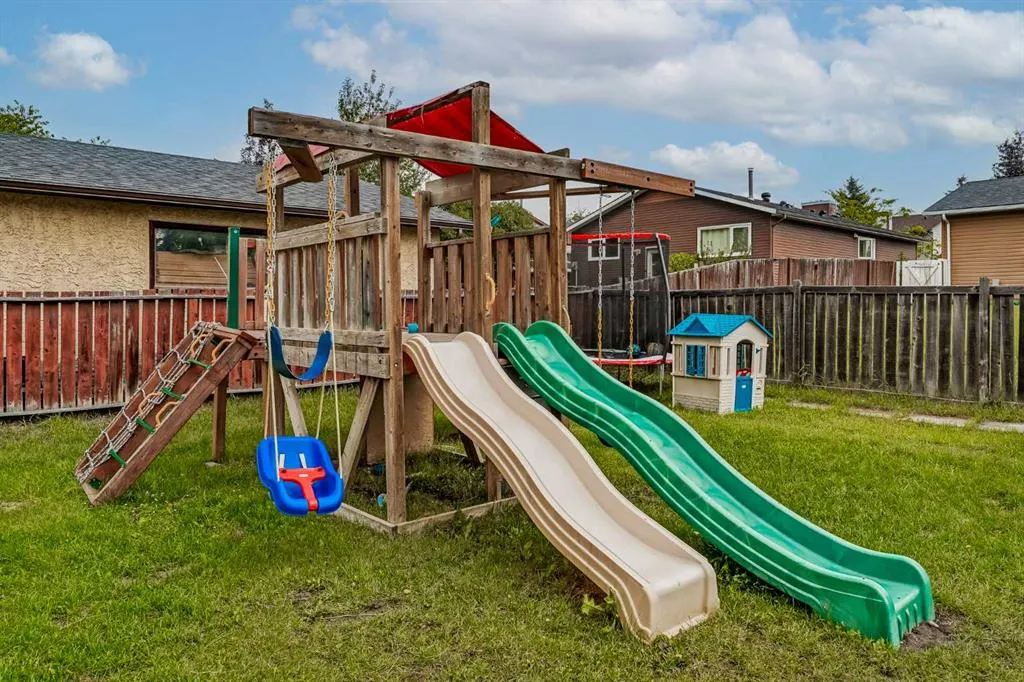 347 Whitefield Drive NE