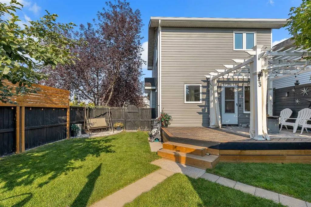 43 Covehaven View NE