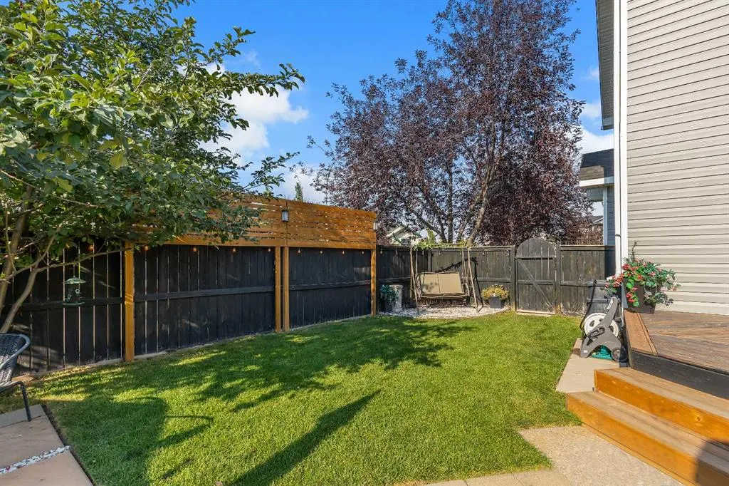 43 Covehaven View NE