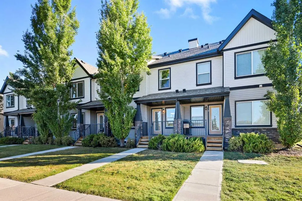 7 Copperpond Landing SE