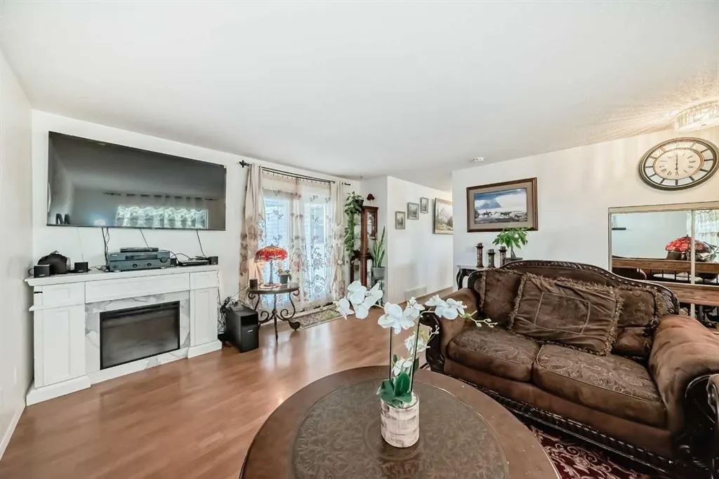 13 Brentwood Drive