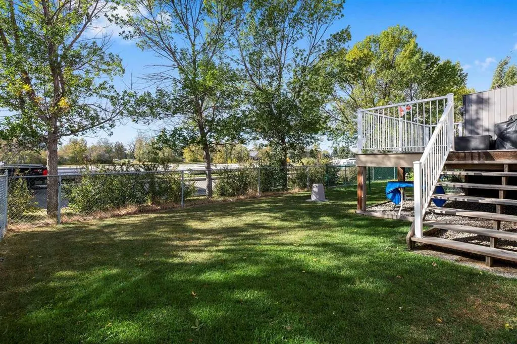 519 Lineham Acres Drive NW