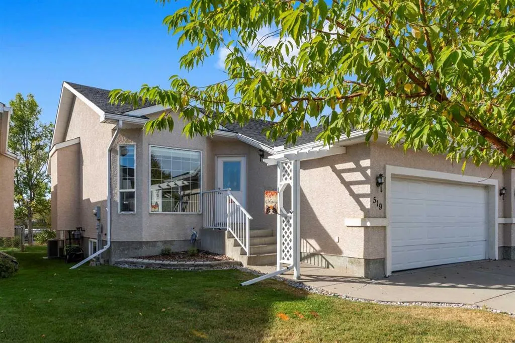 519 Lineham Acres Drive NW