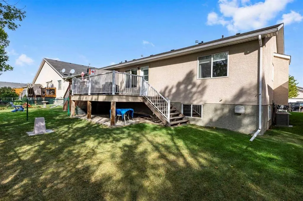 519 Lineham Acres Drive NW