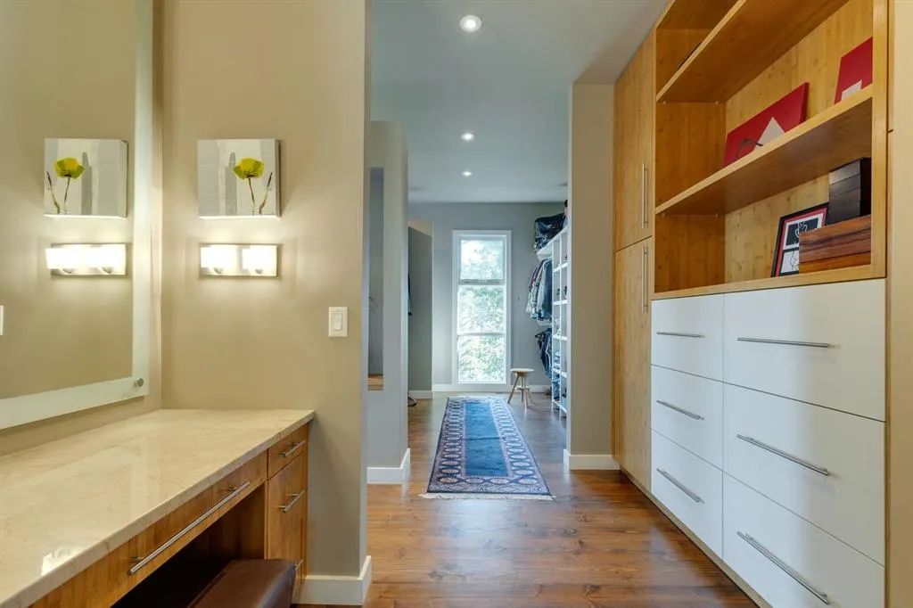 4 Spruce Bank Crescent SW
