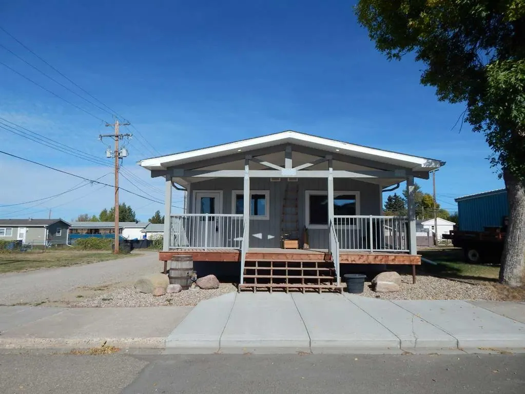 2012 20 Avenue