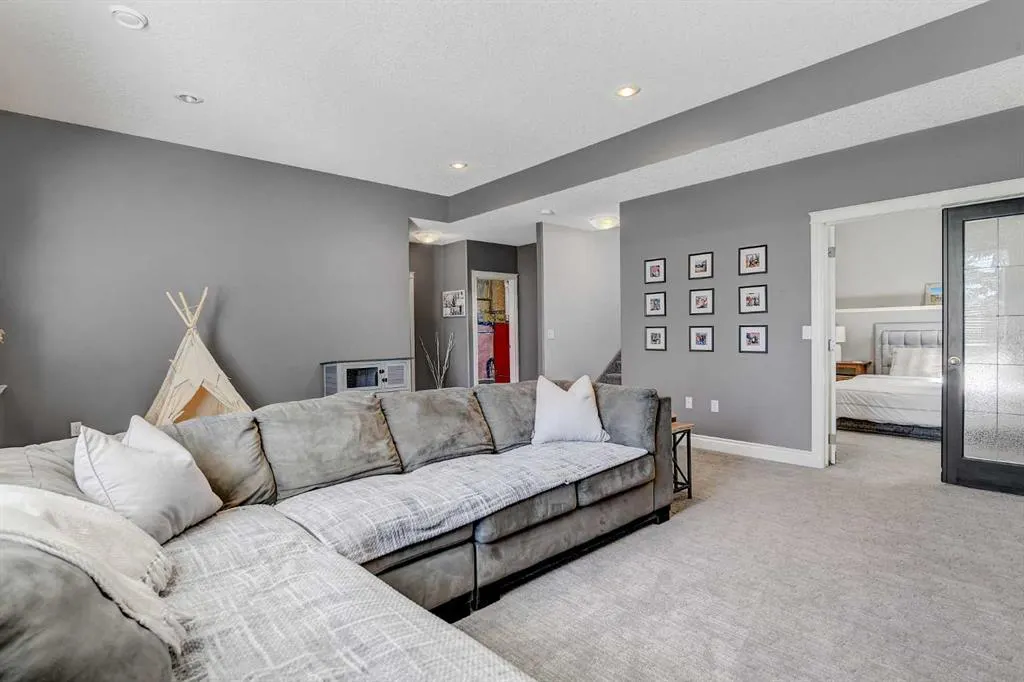 10826 Carriage Lane Drive