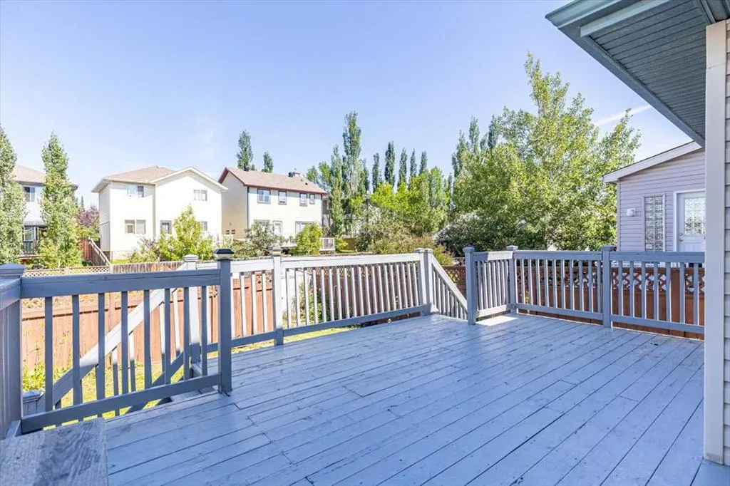 911 Arbour Lake Road NW