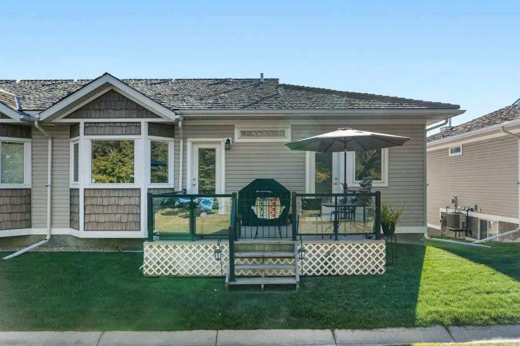 528 Rocky Vista Gardens NW