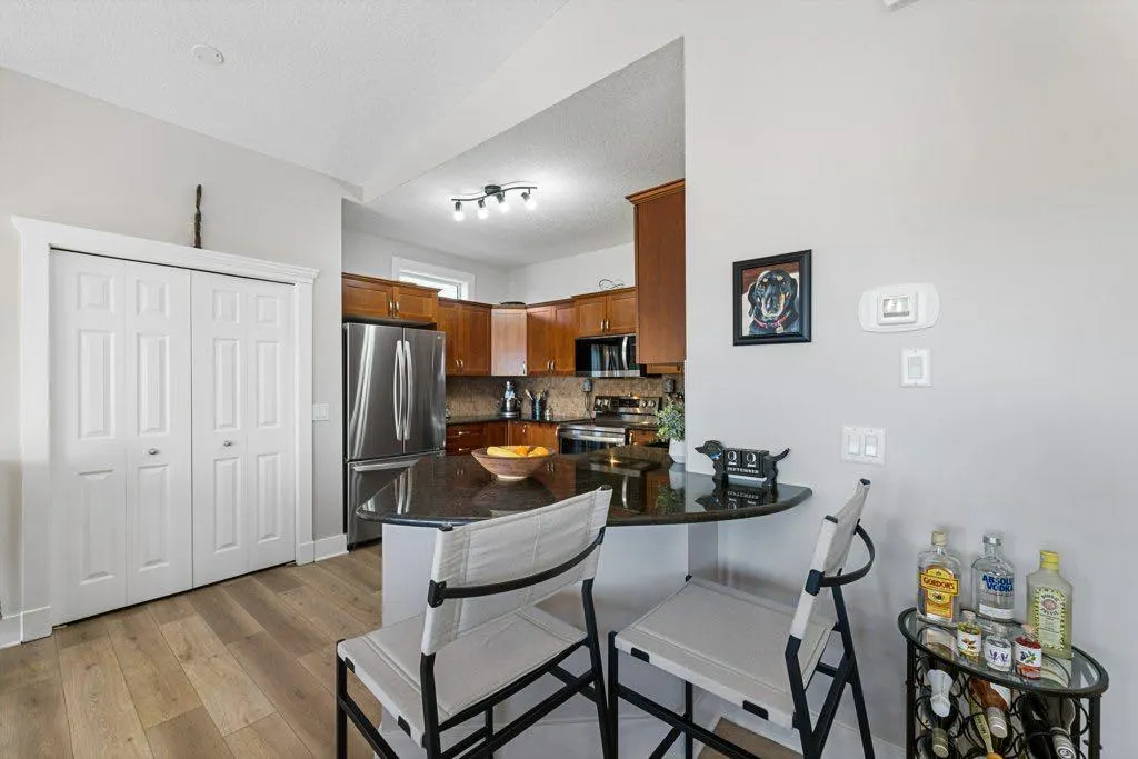 528 Rocky Vista Gardens NW