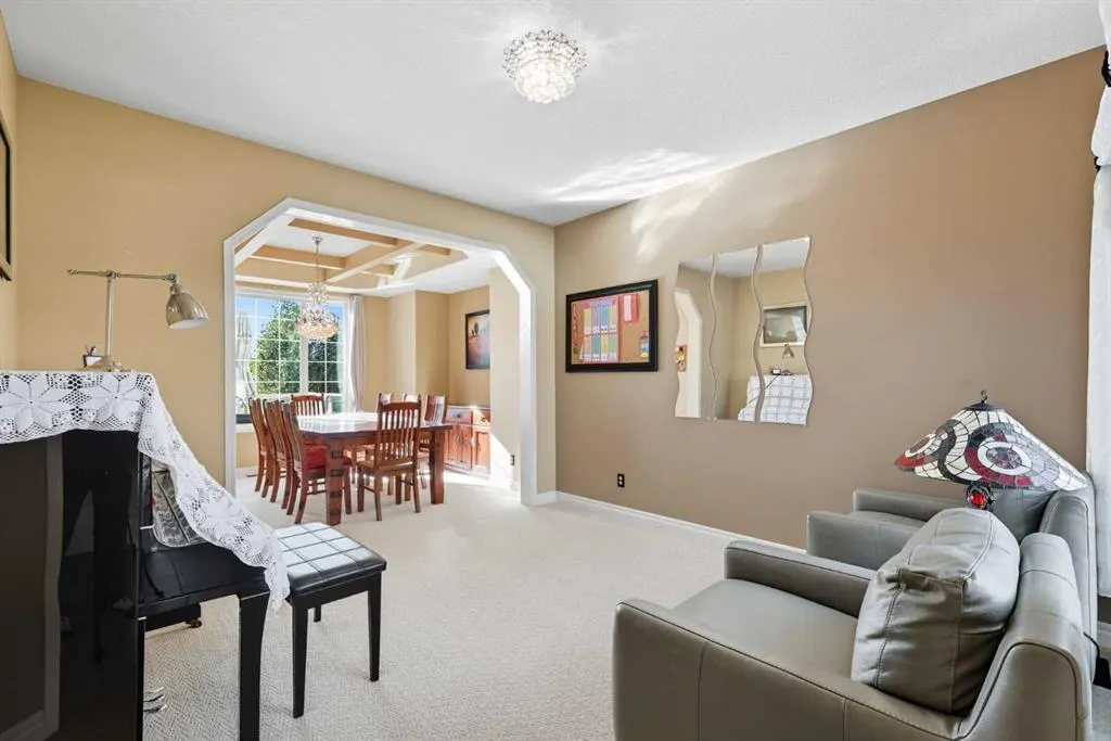 7 Panatella Close NW