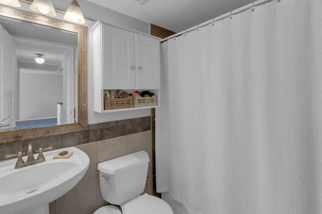 354 3 Avenue NE, #403