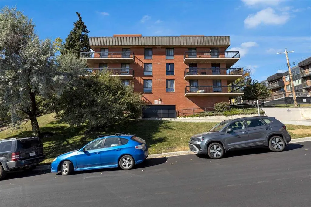 354 3 Avenue NE, #403