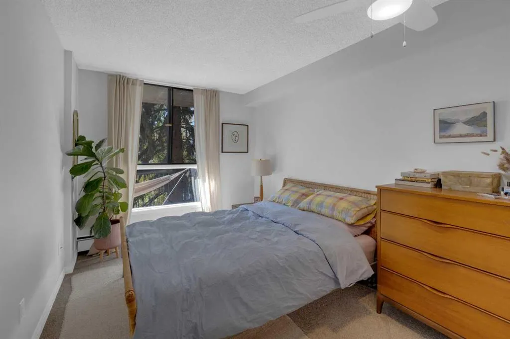 354 3 Avenue NE, #403