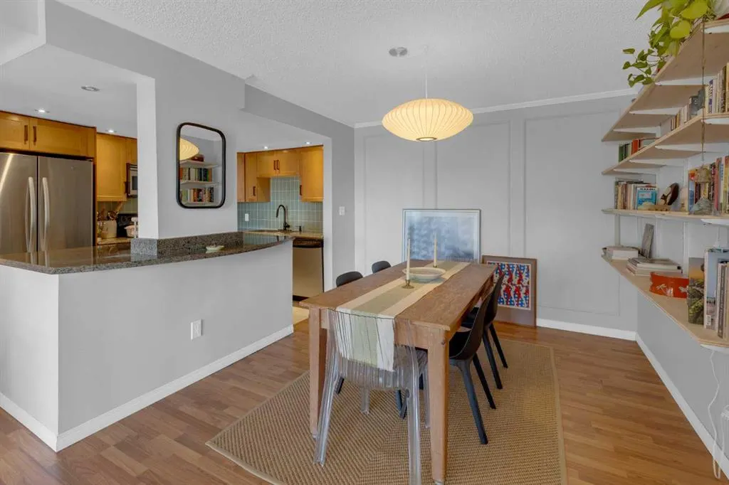 354 3 Avenue NE, #403