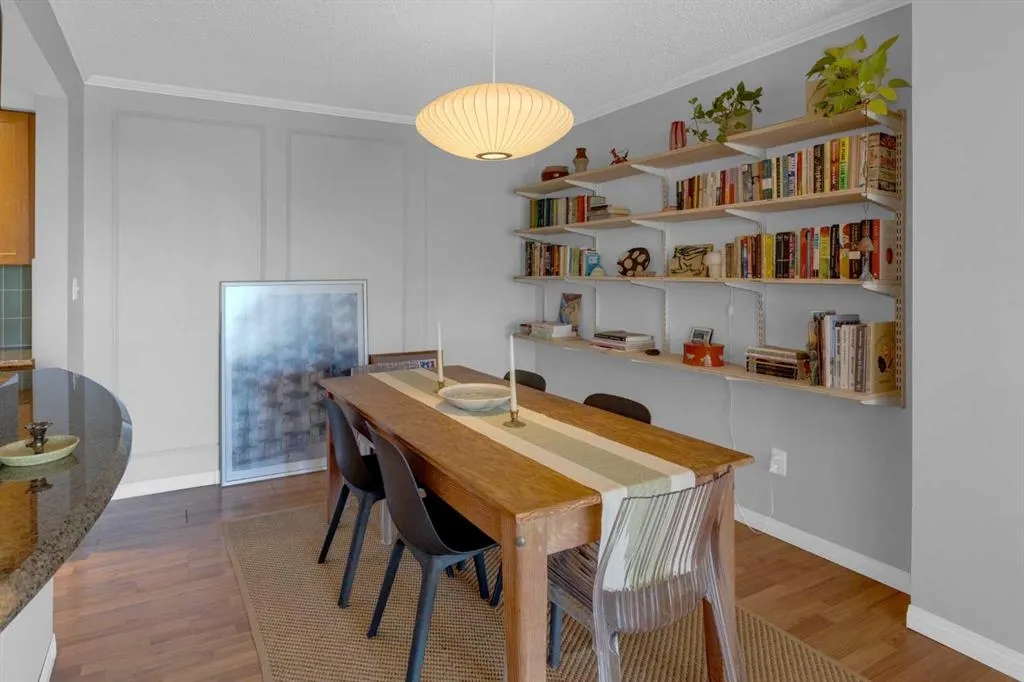 354 3 Avenue NE, #403