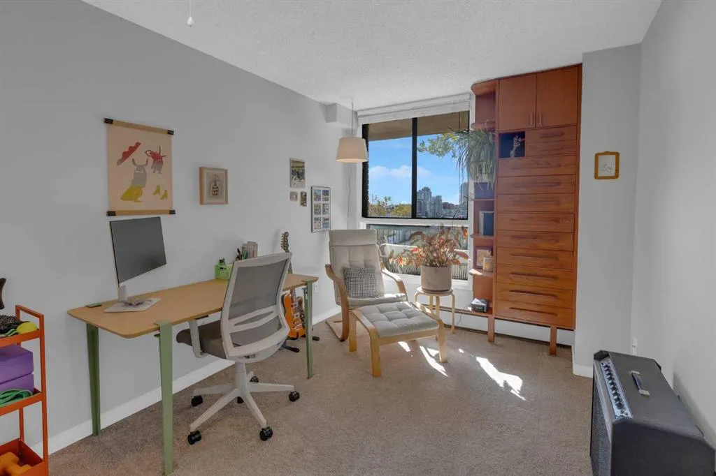 354 3 Avenue NE, #403