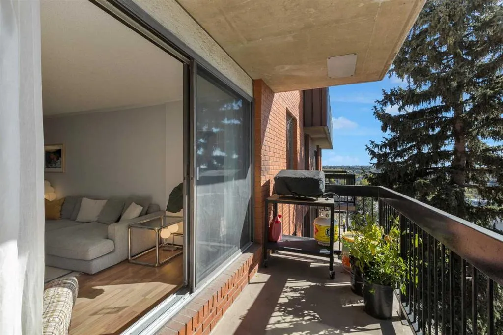 354 3 Avenue NE, #403