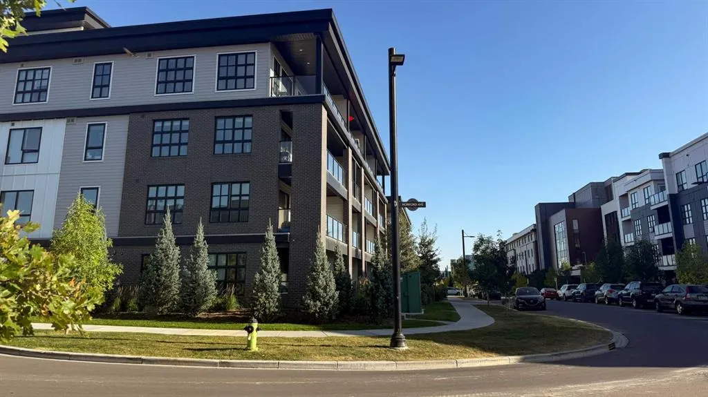 4275 Norford Avenue NW, #405