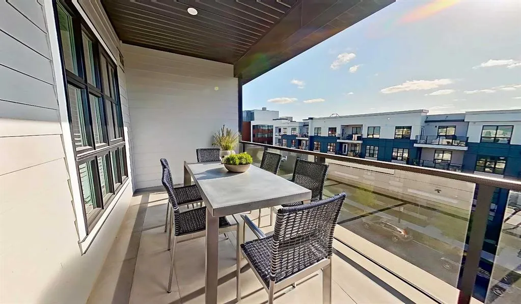 4275 Norford Avenue NW, #405