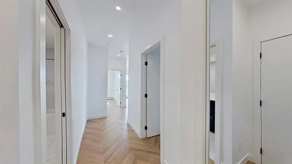 4275 Norford Avenue NW, #405