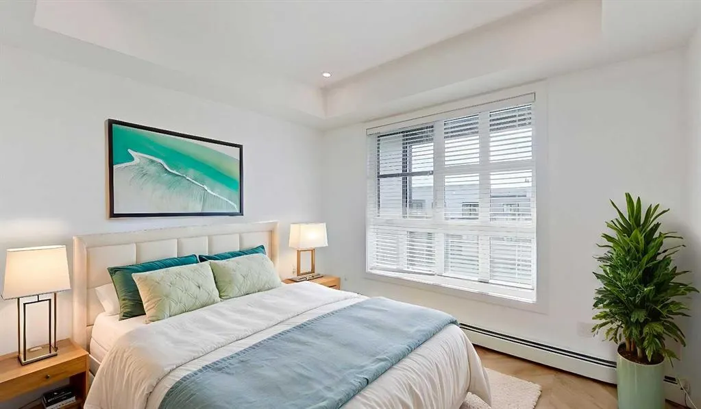 4275 Norford Avenue NW, #405