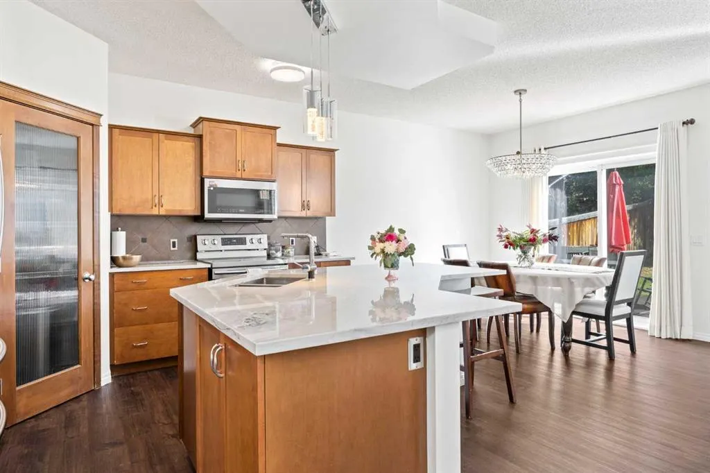 83 Aspen Stone Terrace SW