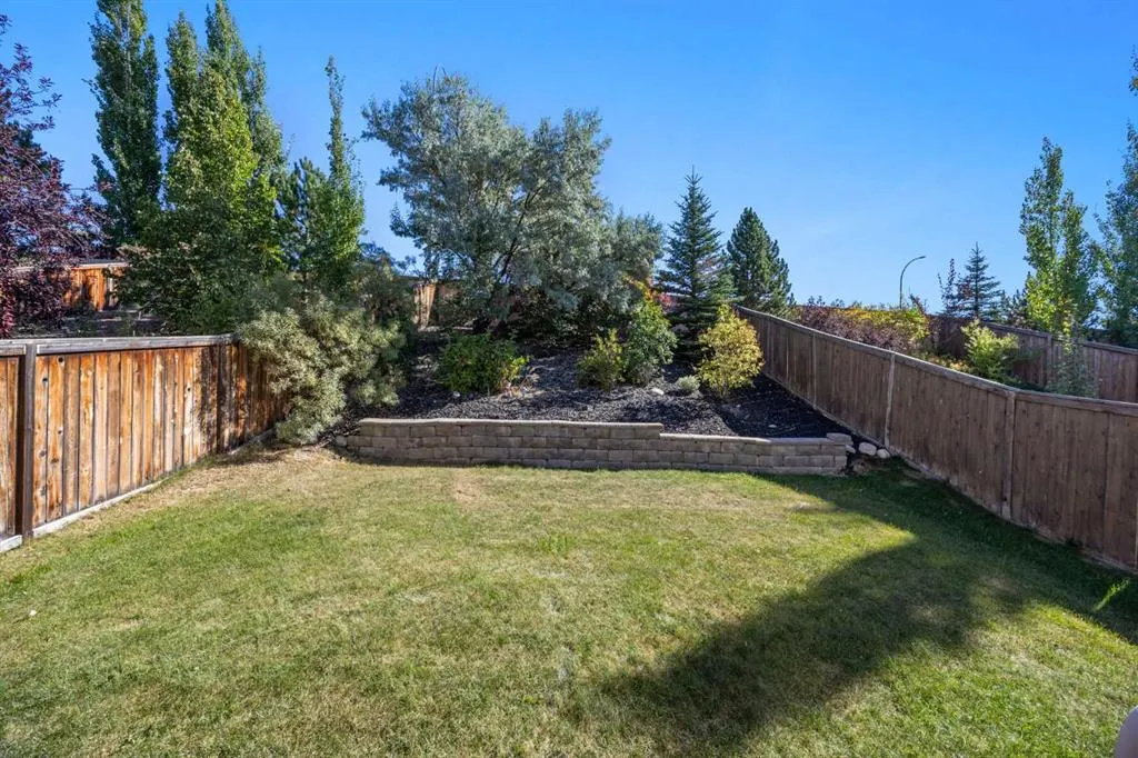 83 Aspen Stone Terrace SW