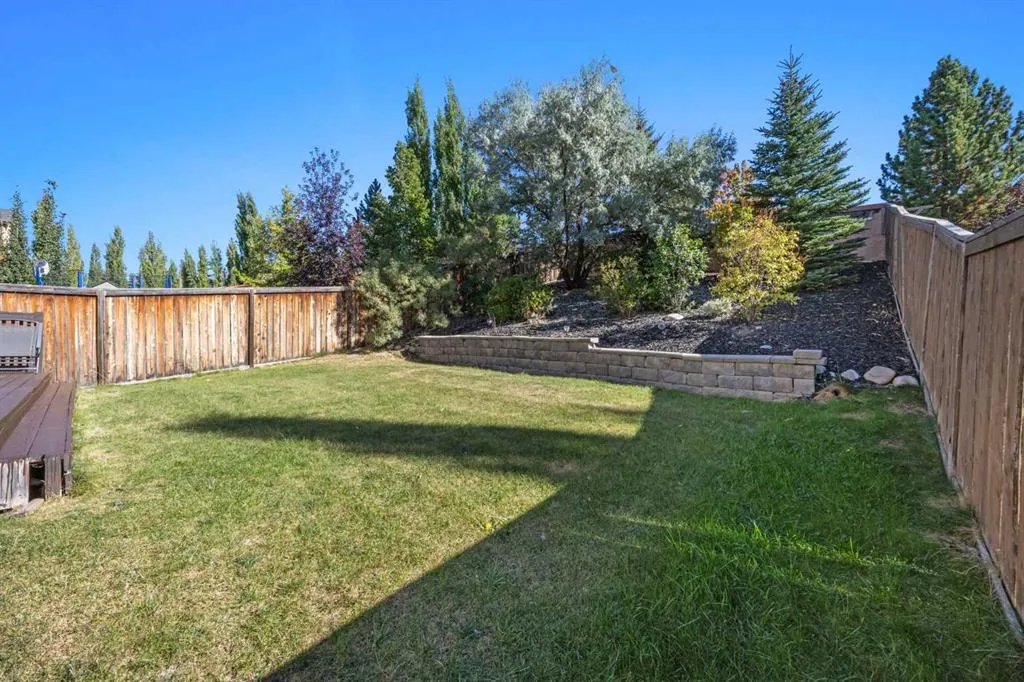 83 Aspen Stone Terrace SW