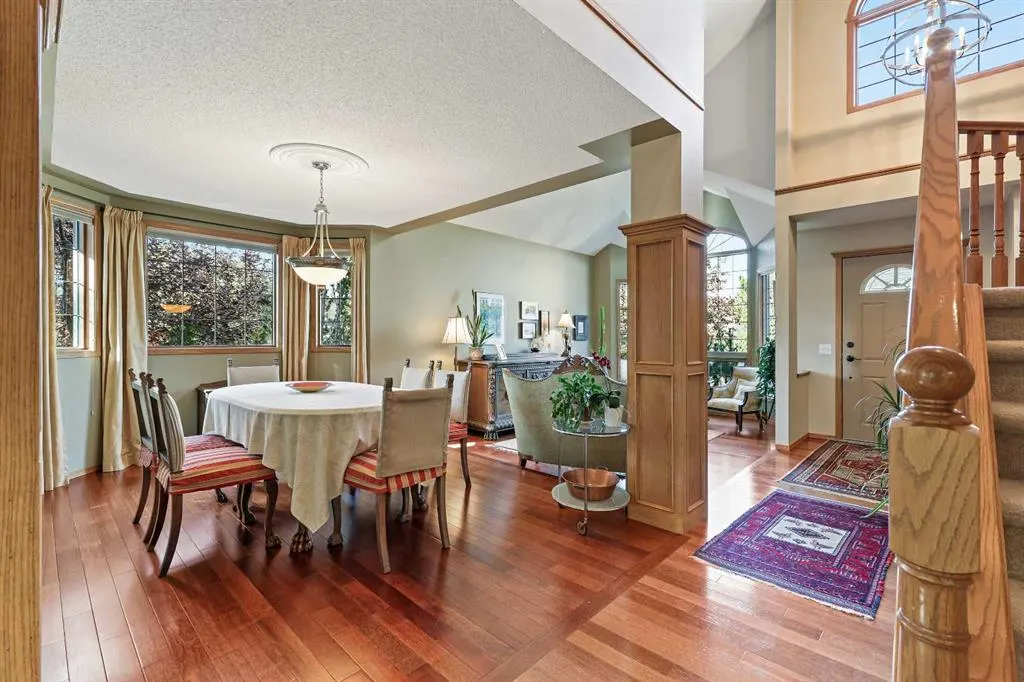 323 Mt Cascade Place SE