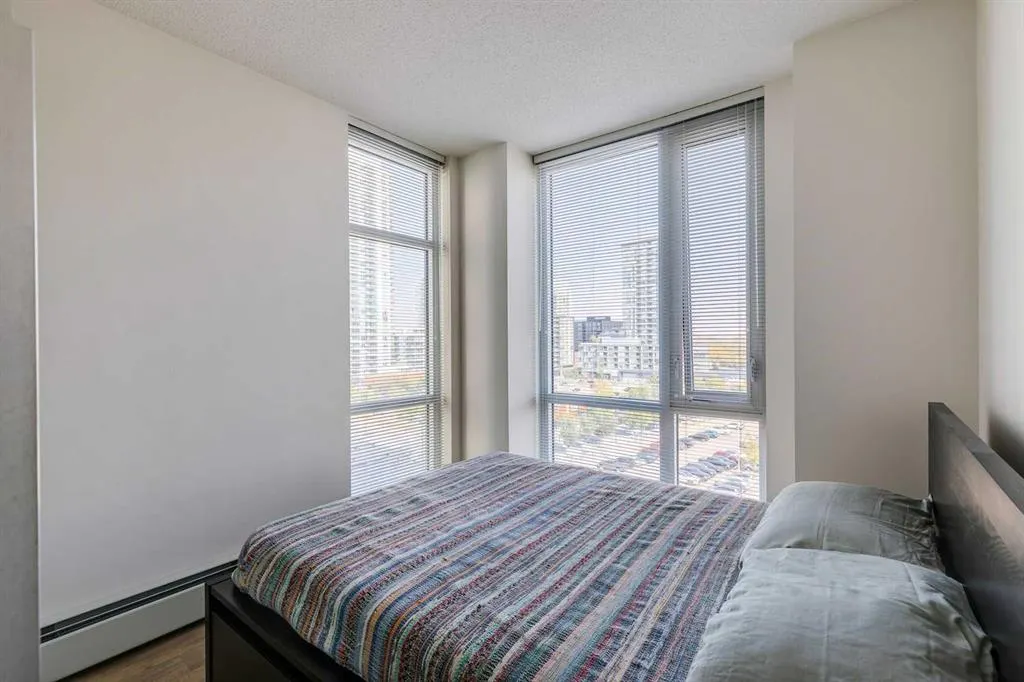 450 8 Avenue SE, #707