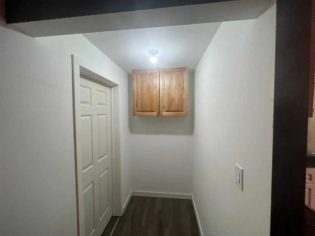 120A 3 Avenue E