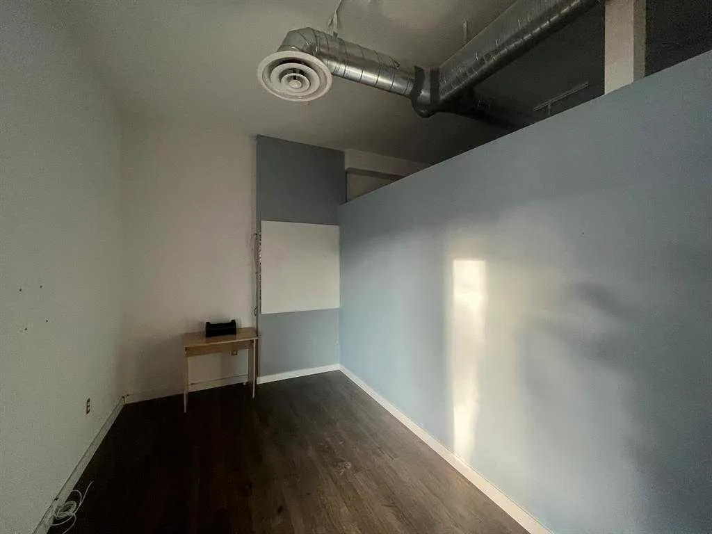 120A 3 Avenue E