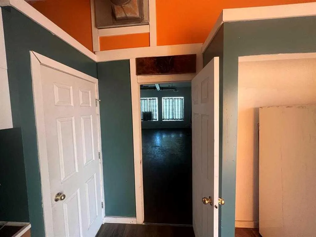 120A 3 Avenue E