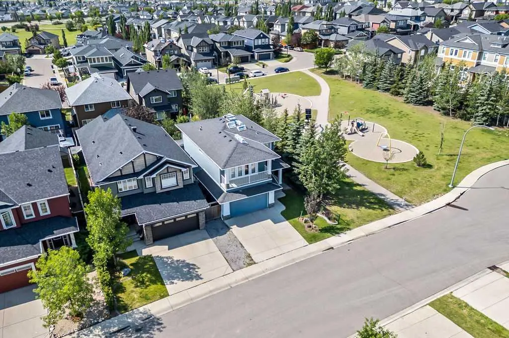 73 Evanspark Way NW