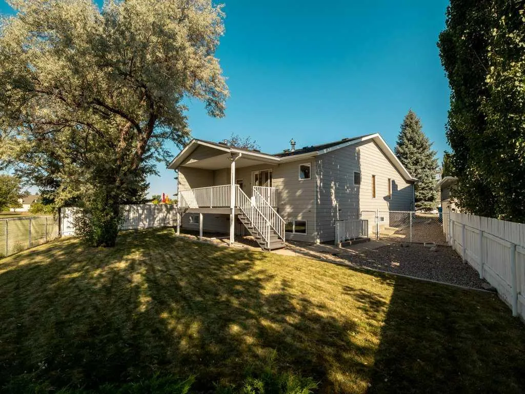 148 Mt Blakiston Bay W