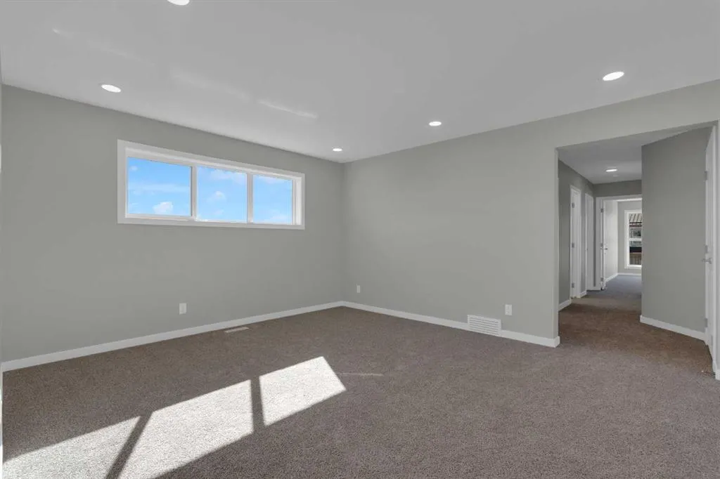 69 Silver Spruce Road SW