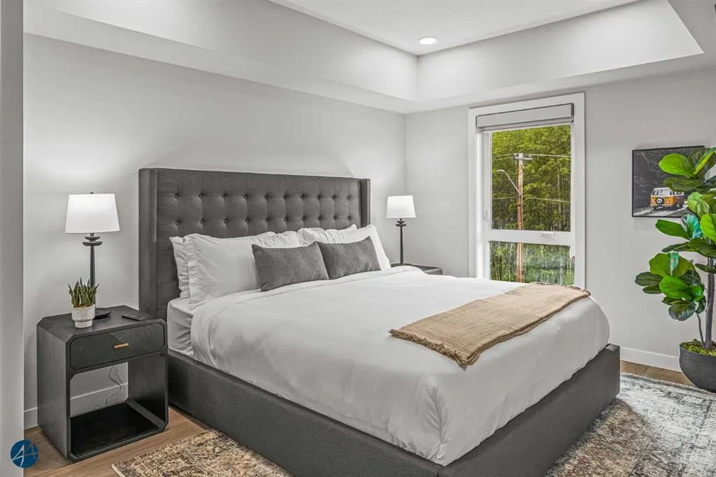 200 2 Avenue, #1217