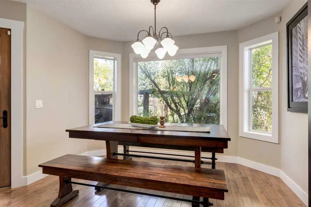 16 Hidden Valley Gardens NW