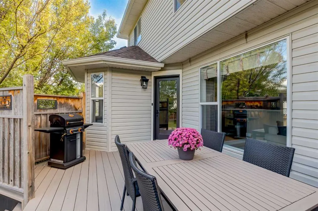 16 Hidden Valley Gardens NW