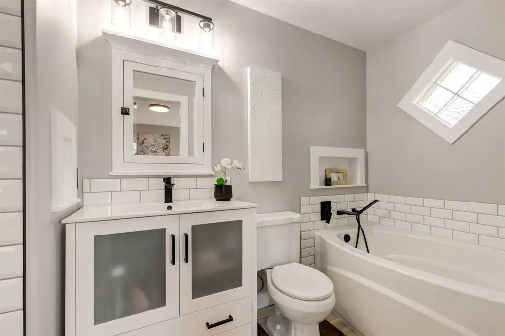 16 Hidden Valley Gardens NW