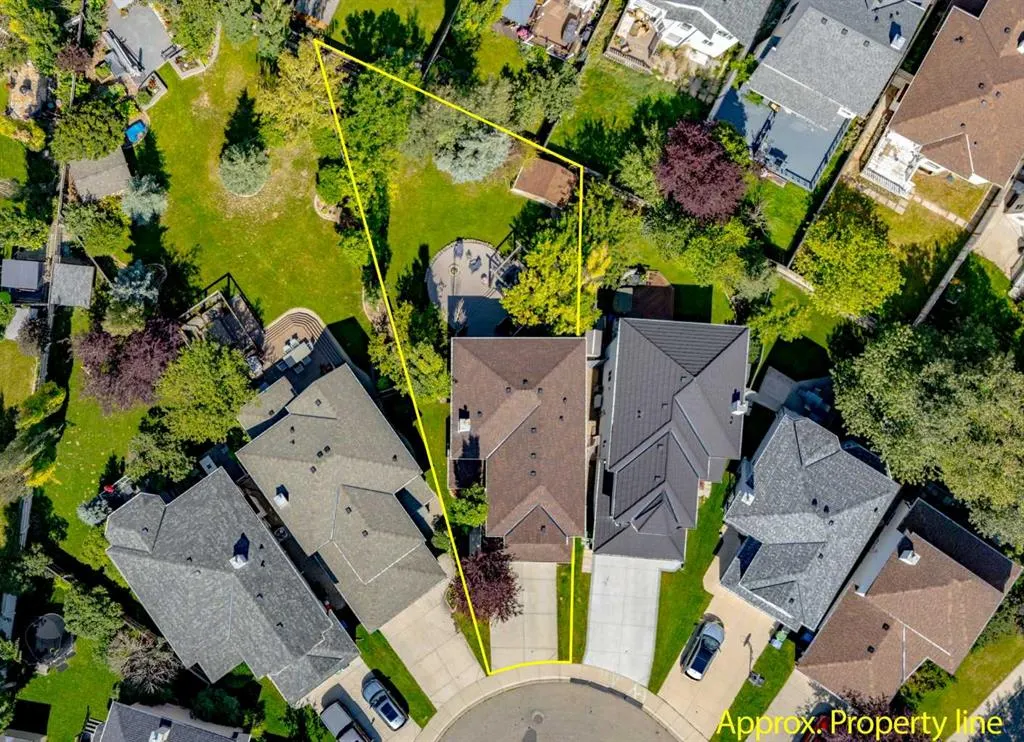 16 Hidden Valley Gardens NW