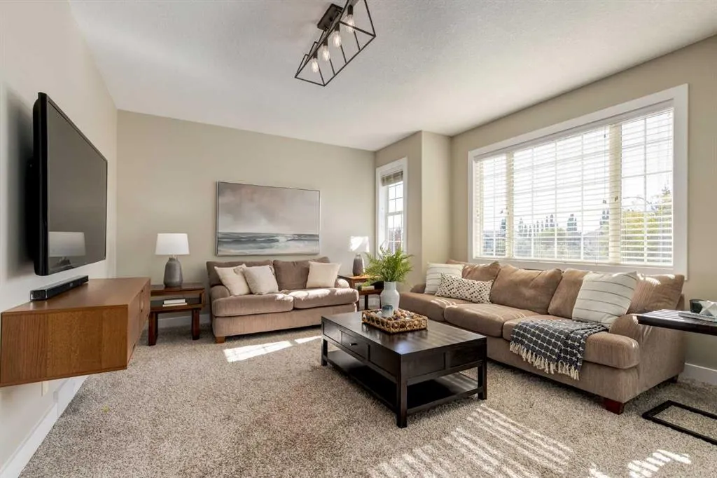 16 Hidden Valley Gardens NW