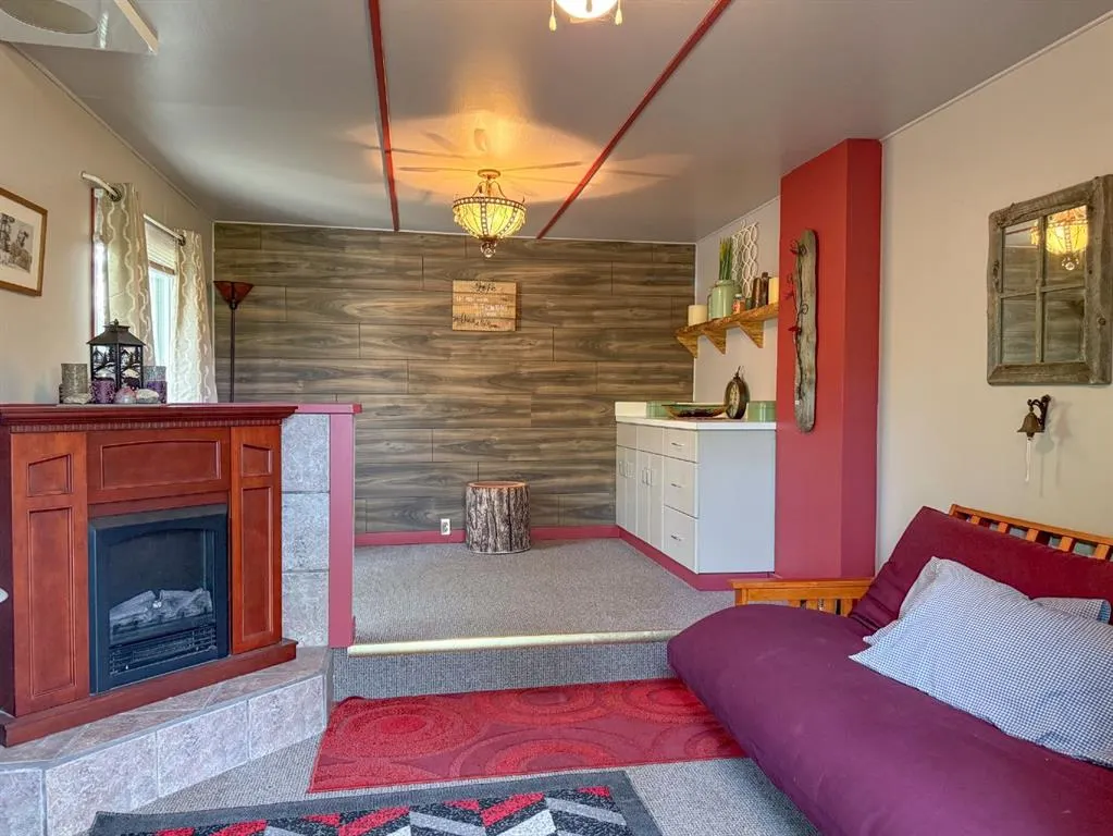 276 Pine Cove