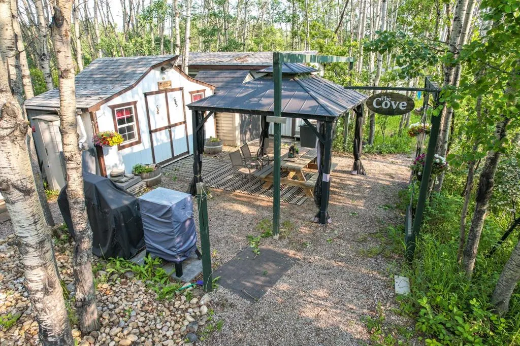 276 Pine Cove