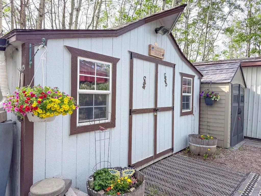 276 Pine Cove