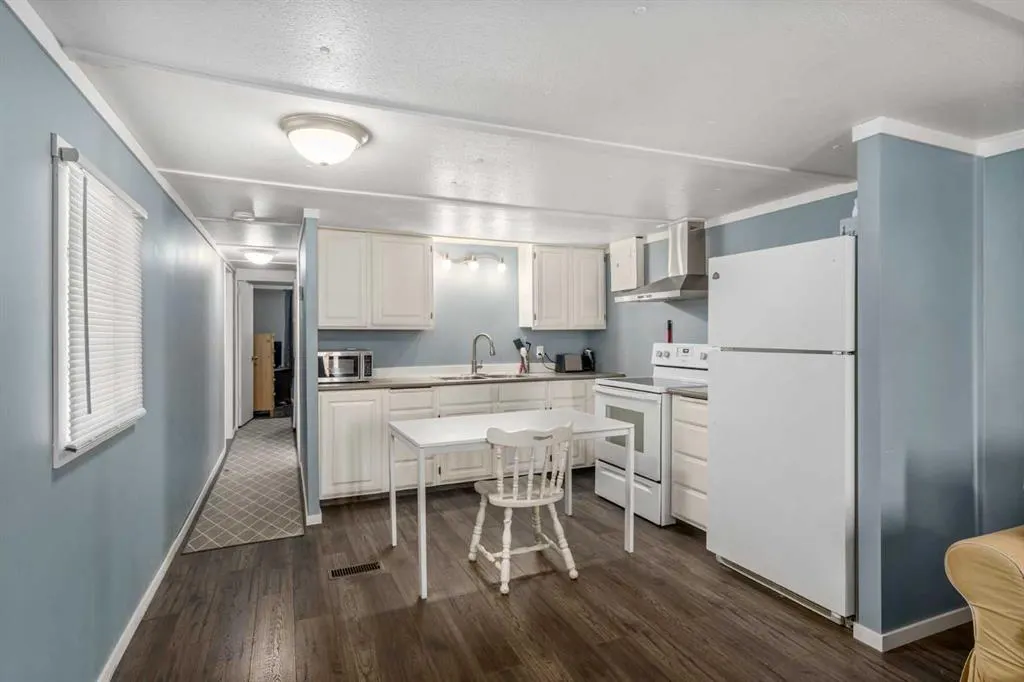 2106 50 Street SE, #23