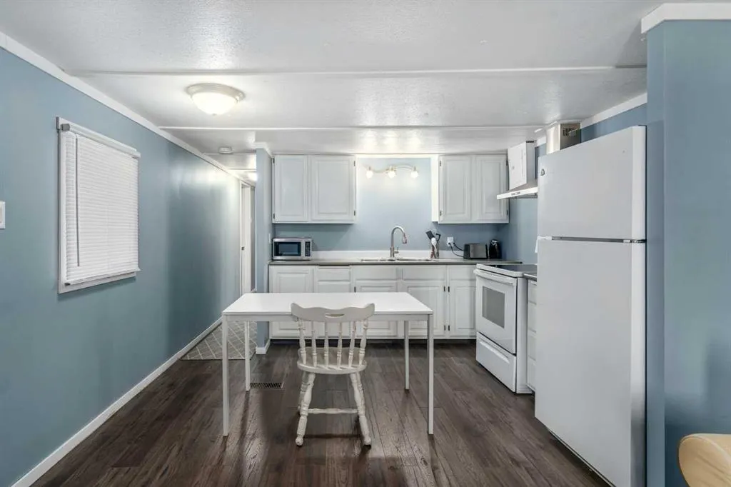 2106 50 Street SE, #23
