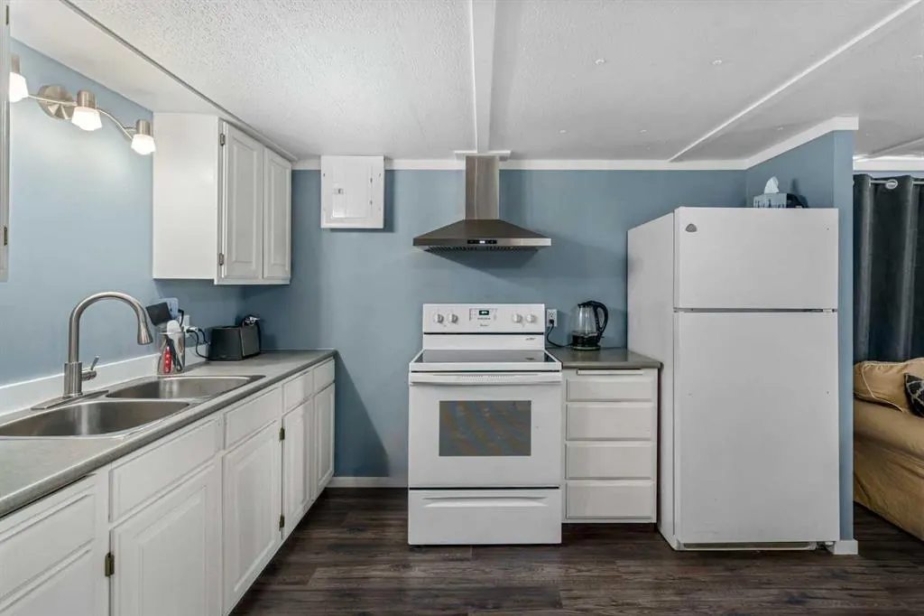 2106 50 Street SE, #23