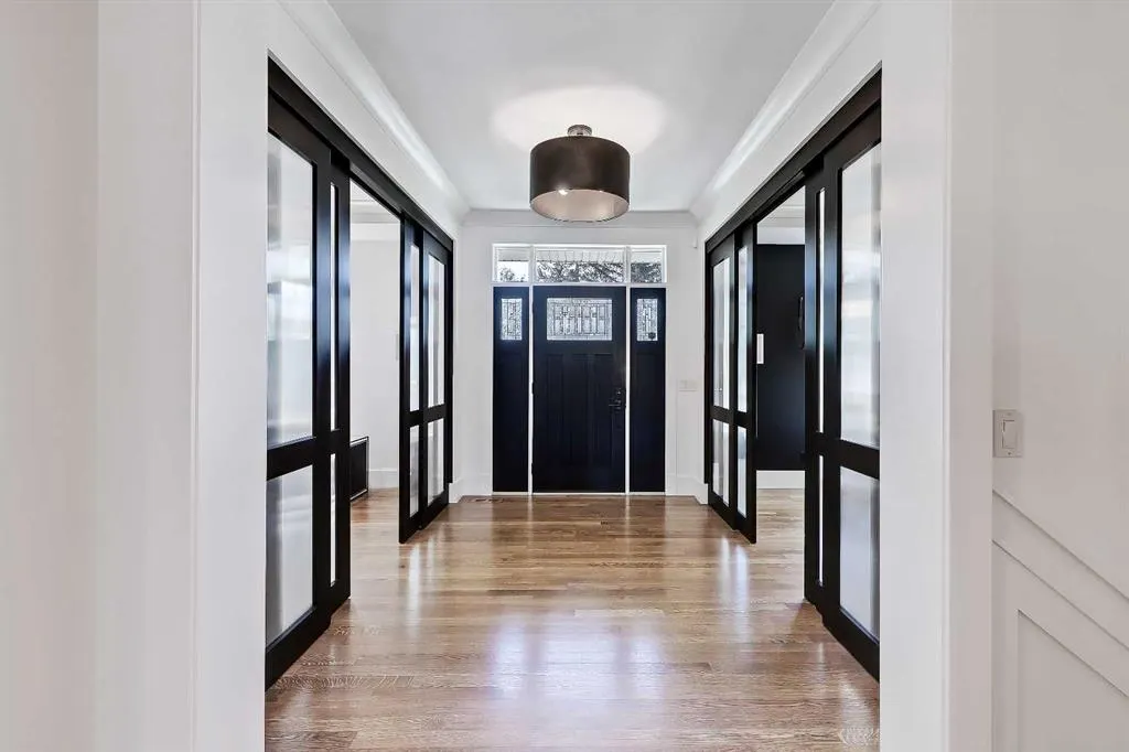 2 Granville Crescent SW